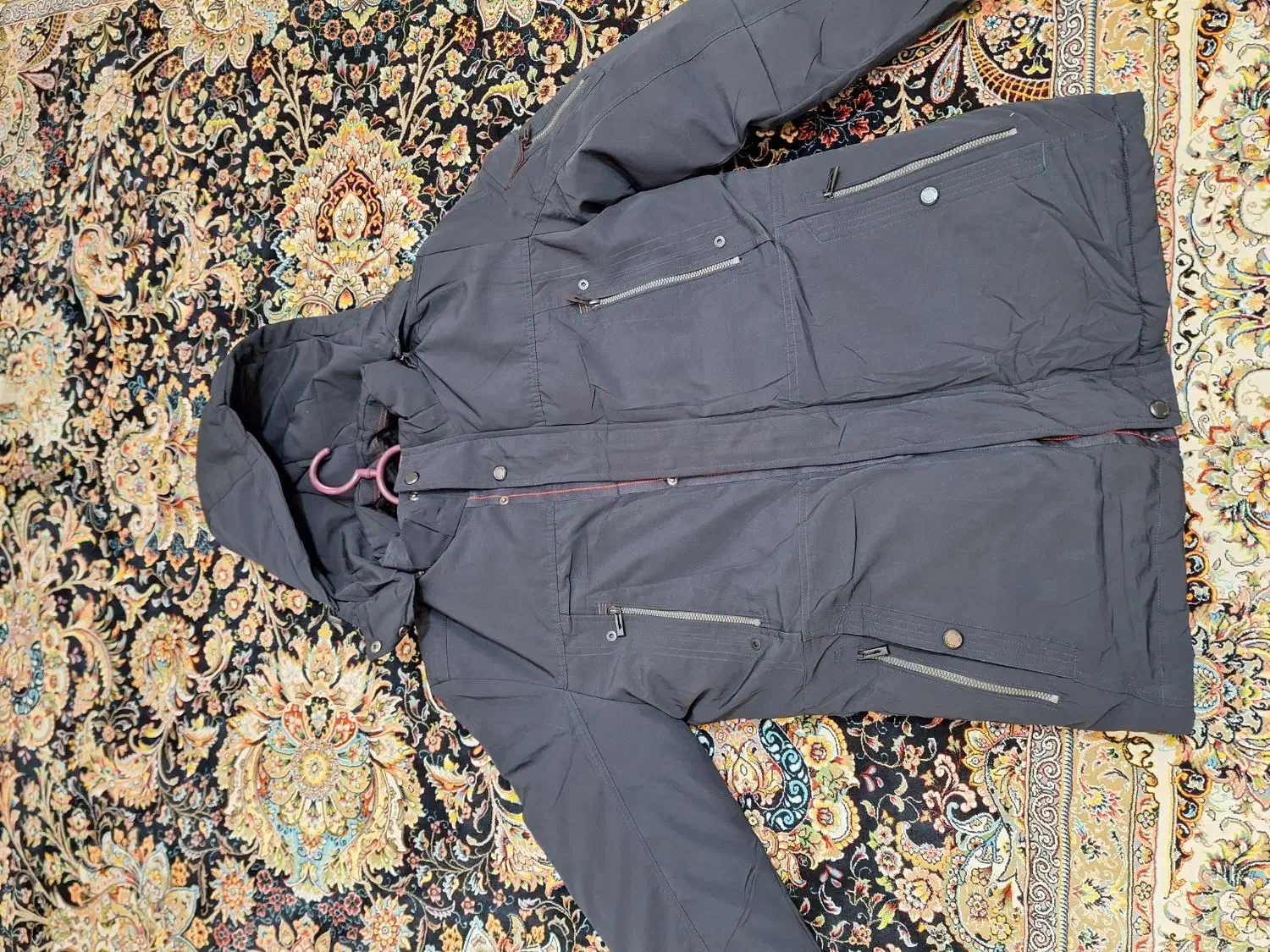 کاپشن|لباس|شازند, |دیوار