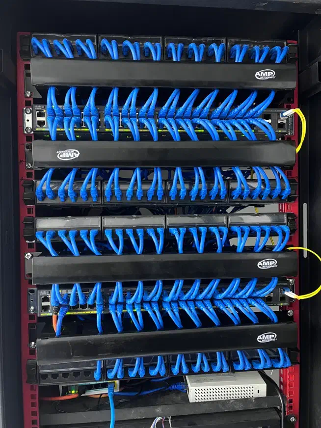 اینترنت - شبکه - سرور - مجازی سازی|خدمات رایانه‌ای و موبایل|زاهدان, |دیوار