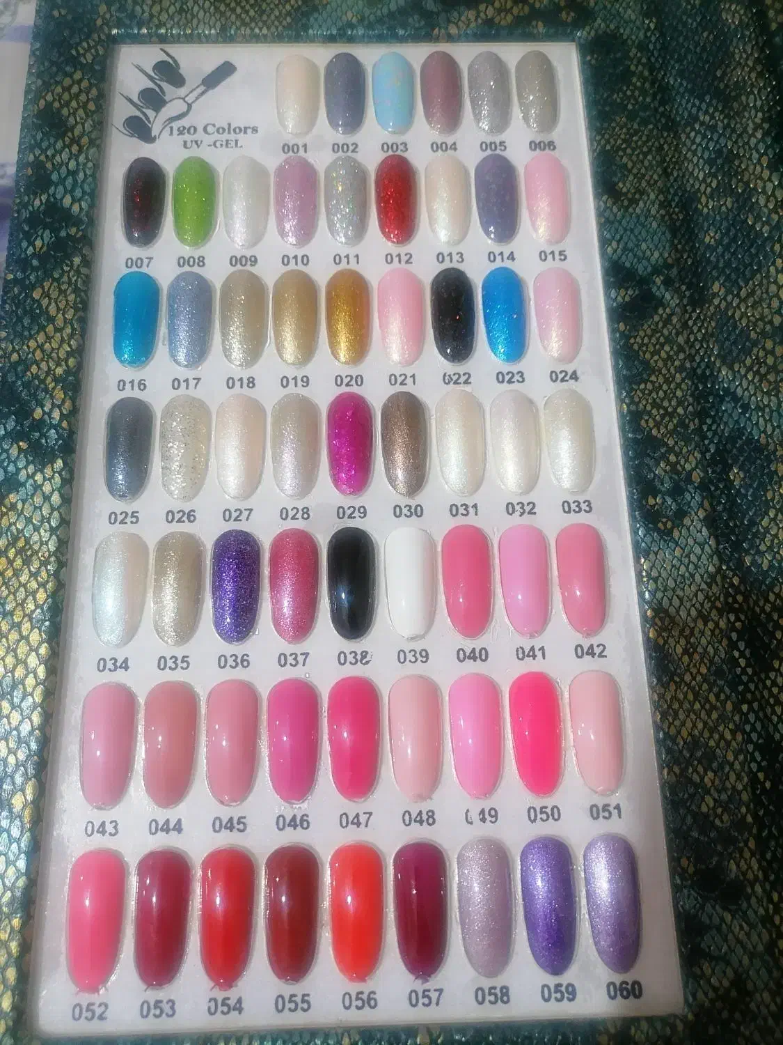 فروش لوازم ناخن بدلیل مهاجرت|آرایشی، بهداشتی، درمانی|شیراز, ریشمک|دیوار