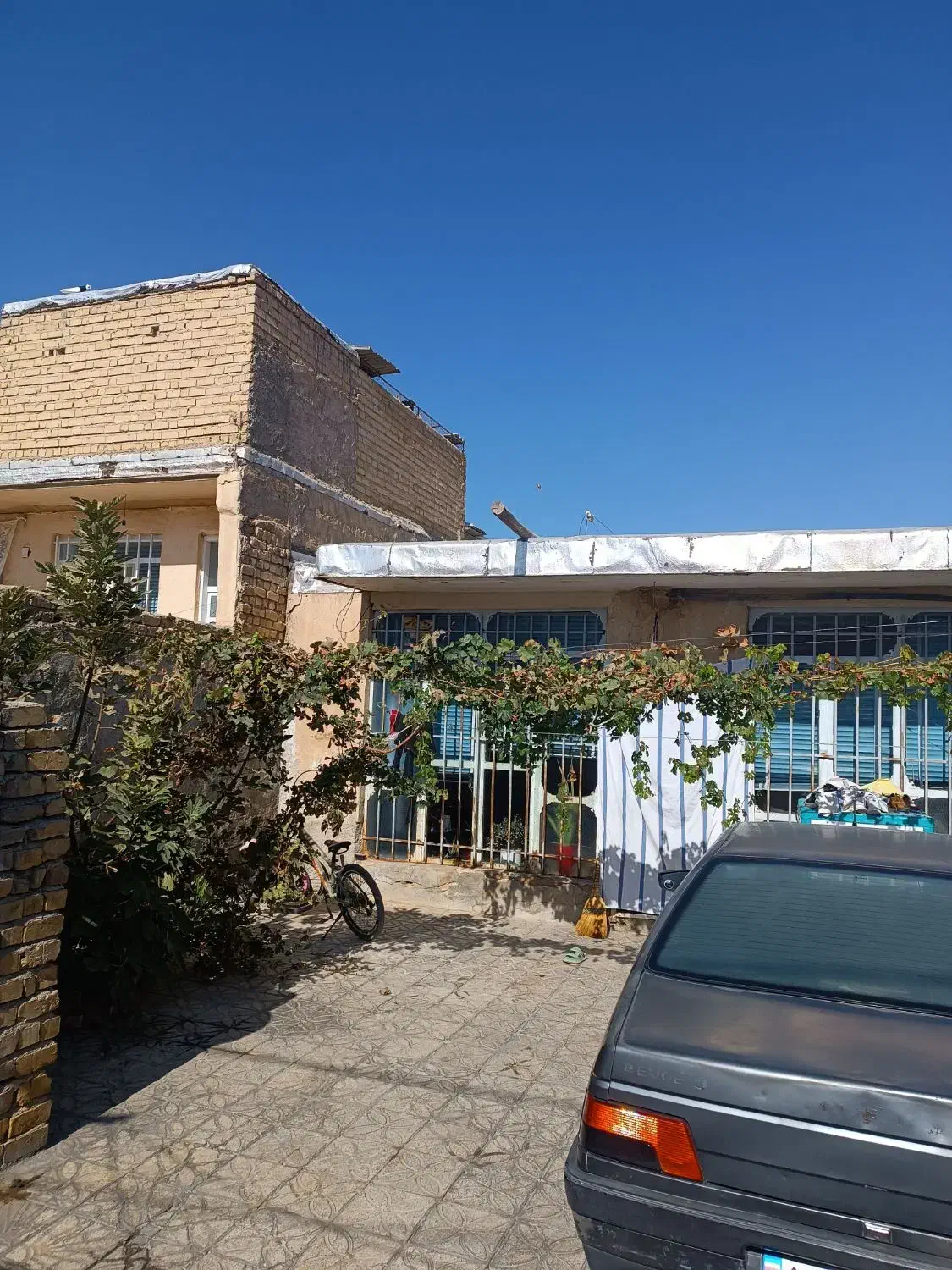 فروش خانه قدیمی ولی سقف تیر آهن|فروش خانه و ویلا|مرودشت, کوشک|دیوار