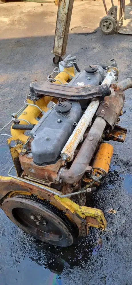 موتور لیفتراک میتسوبیشی وتوربین کاترپیلار|قطعات یدکی و لوازم جانبی|ری, بازار آهن|دیوار