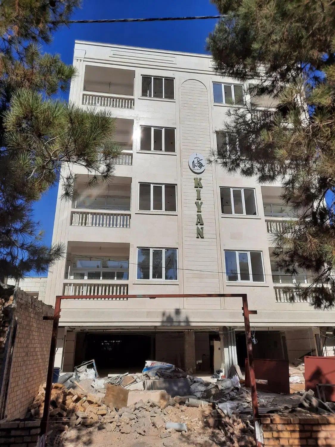 آپارتمان ۱۳۰متری/ نوساز|پیش‌فروش املاک|بجنورد, |دیوار