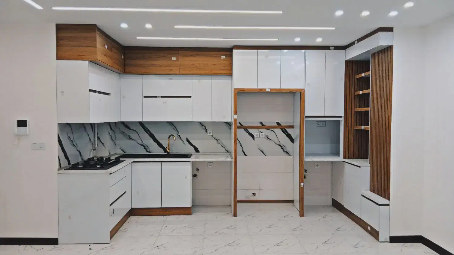 آپارتمان نوساز ، کلید نخورده و با کیفیت ساخت بالا|فروش آپارتمان|صومعه‌سرا, |دیوار