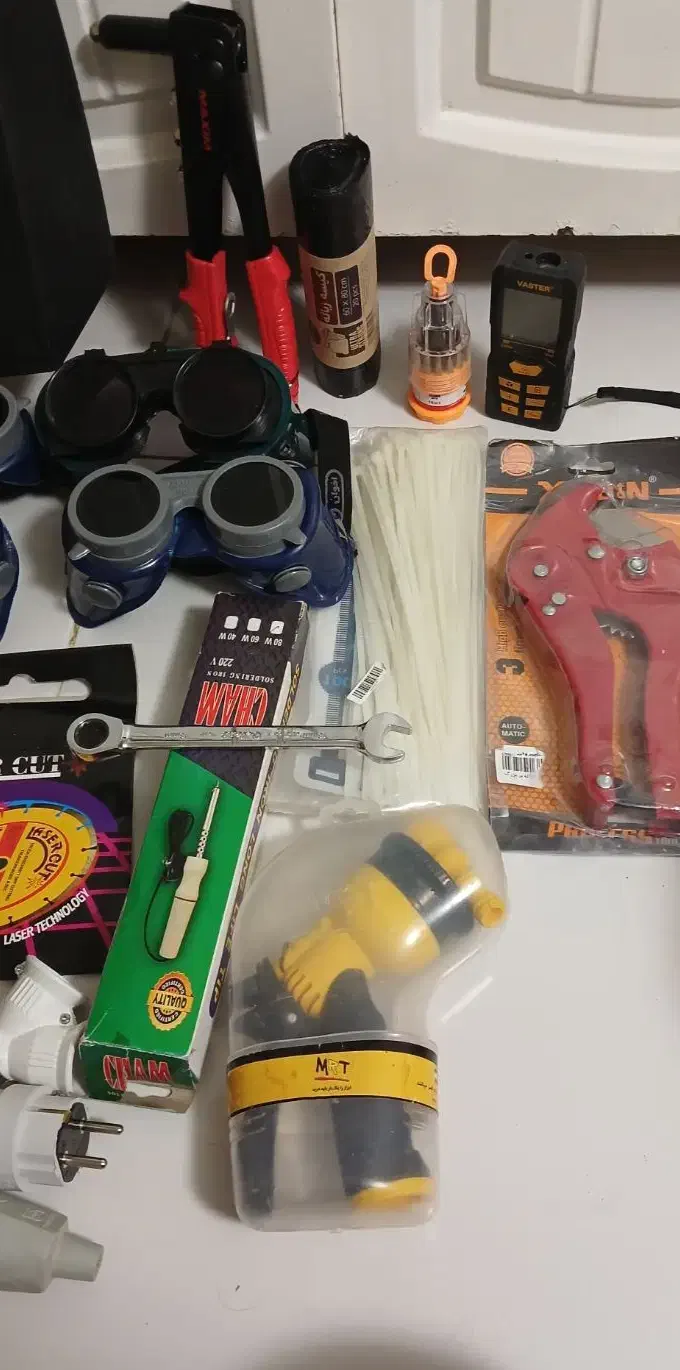 تعدادی اقلام منزل از خوردنی ولوازم امروزی پرکاربرد|حراج|مهدی شهر, |دیوار