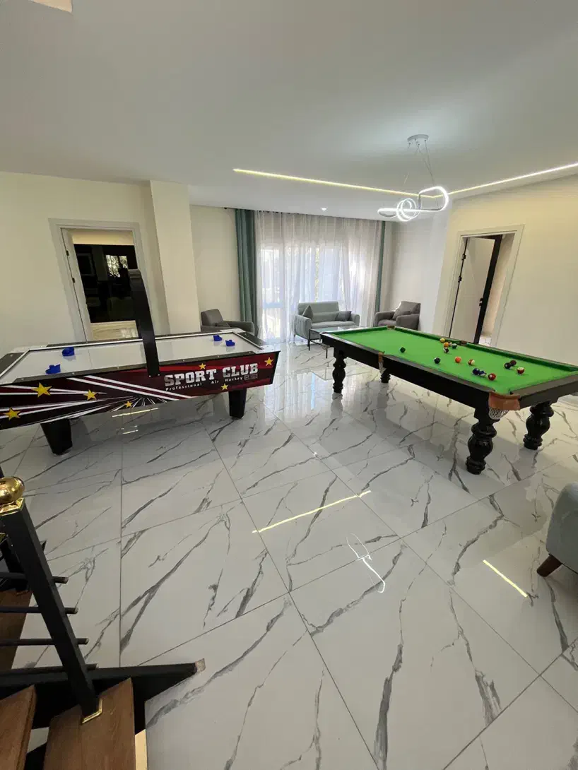 تریبلکس/استخرداخل/جکوزی/فول گیم|اجارهٔ کوتاه‌مدت ویلا و باغ|تهران, تهرانپارس غربی|دیوار