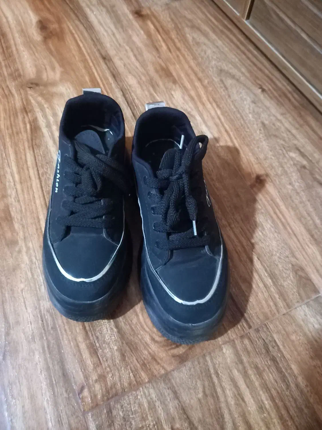 کتونی در حد نو|کیف، کفش، کمربند|گرگان, |دیوار