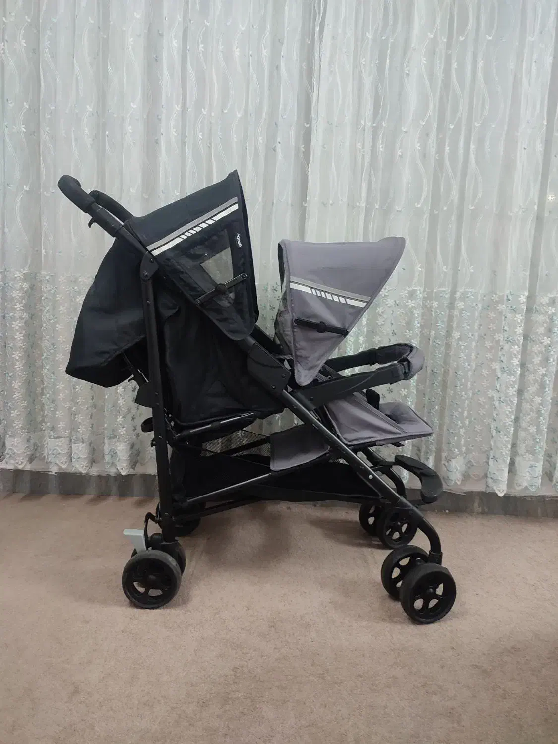 کالسکه دوقلو عصایی خارجی تمیز|کالسکه و لوازم جانبی|قم, دروازه کاشان|دیوار