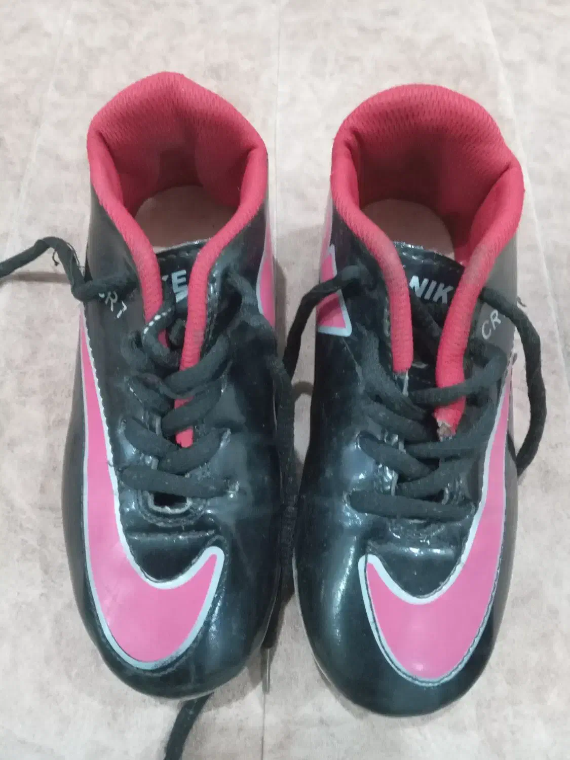 کتونی فوتبال|تجهیزات ورزشی|تولم شهر, |دیوار