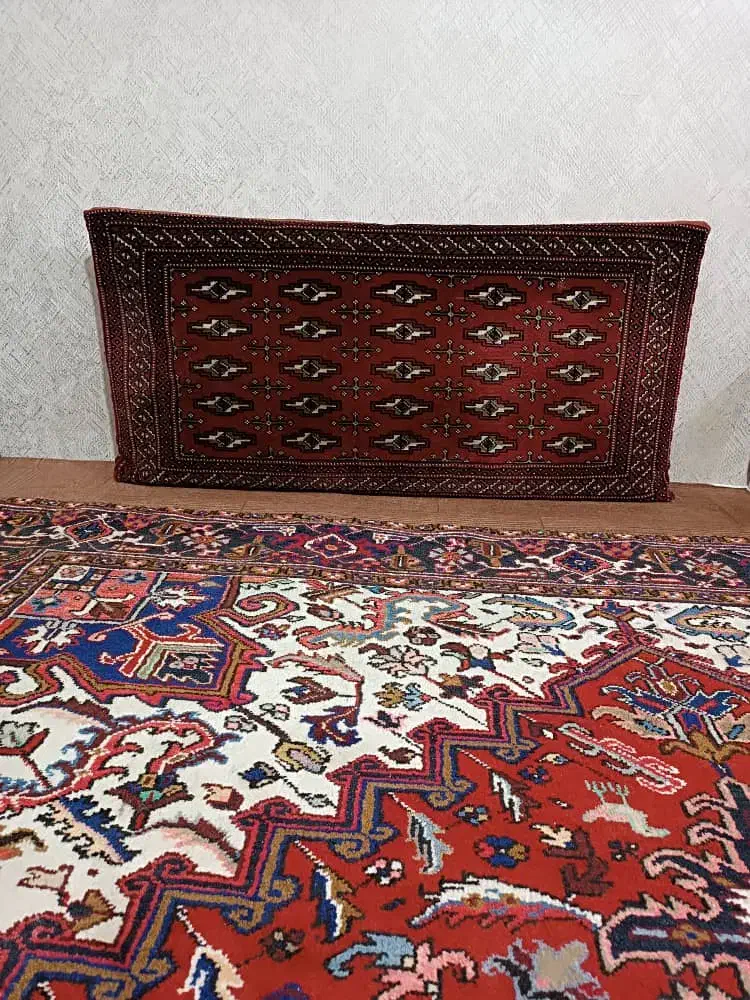 پشتی و وسایل دیگر|پشتی|تبریز, |دیوار