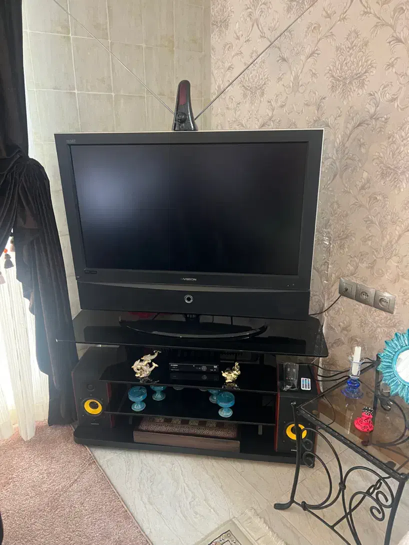 تلوزیون ۴۰ اینچ ایکس ویژن با میز|تلویزیون و پروژکتور|آمل, |دیوار