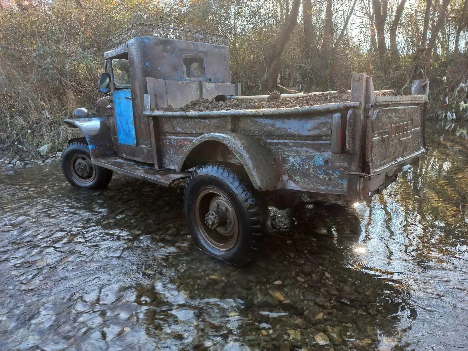 دوج وارگو آمریکایی|خودرو سنگین|چابکسر, |دیوار