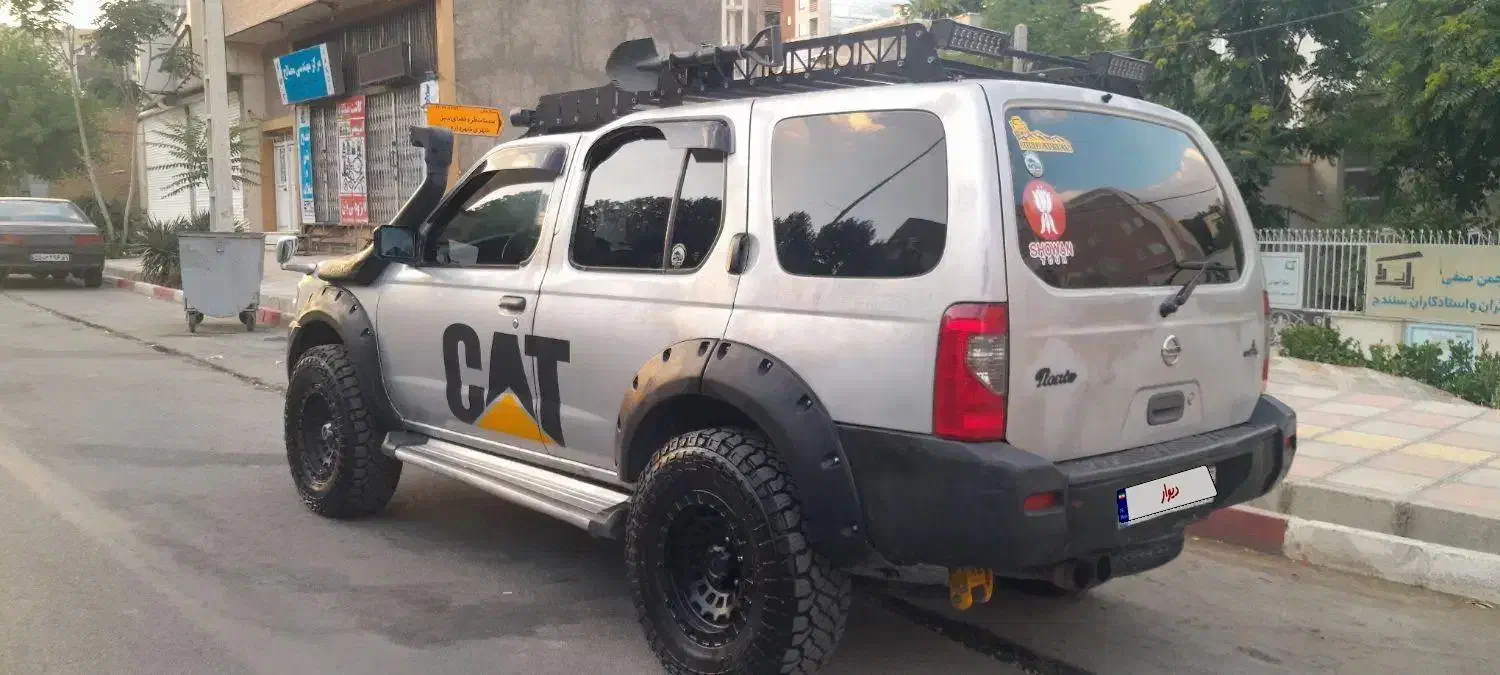 رونیز 83 بی رنگ|خودرو سواری و وانت|سنندج, |دیوار