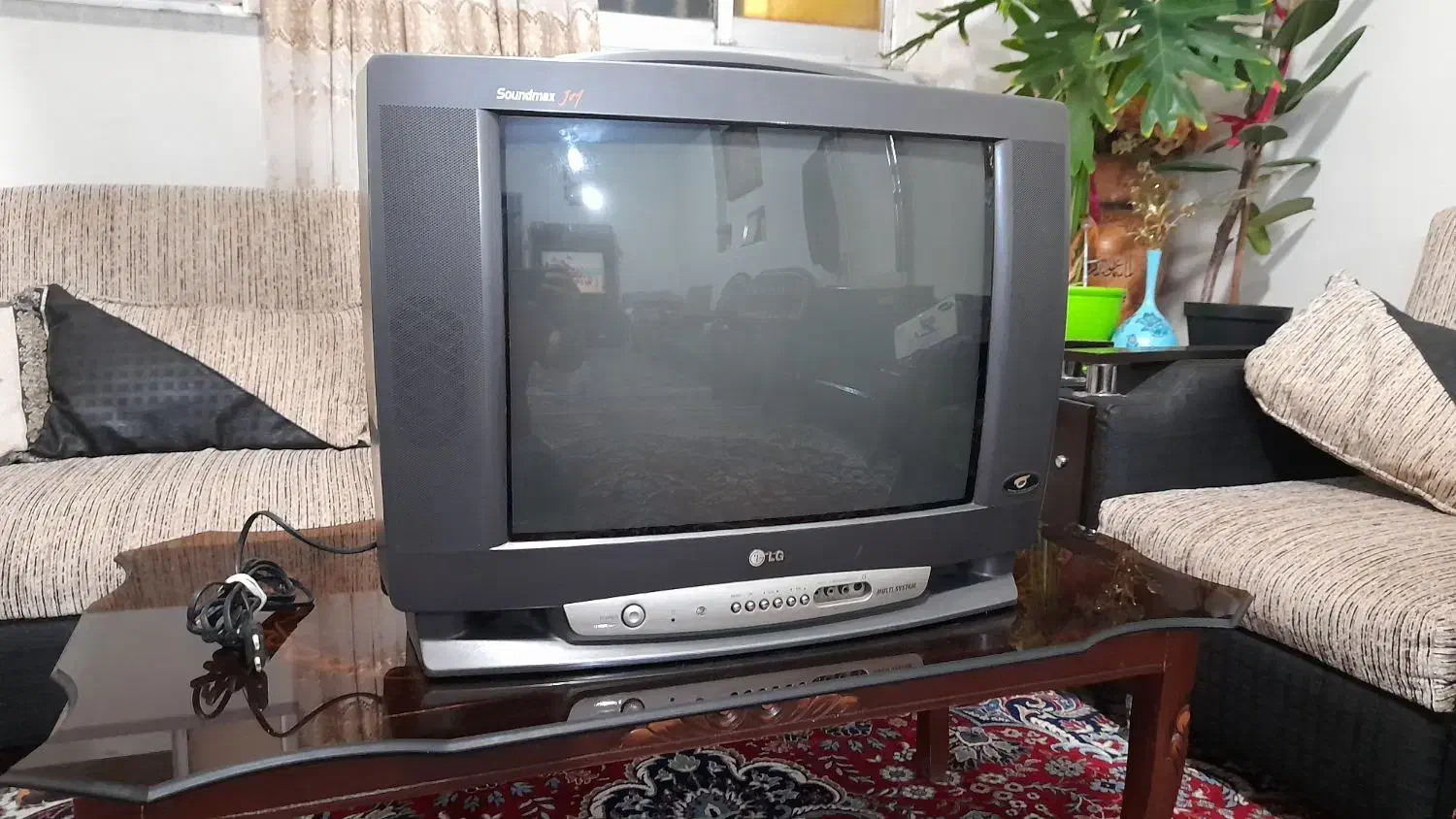 فروش تلویزیون|تلویزیون و پروژکتور|شازند, |دیوار