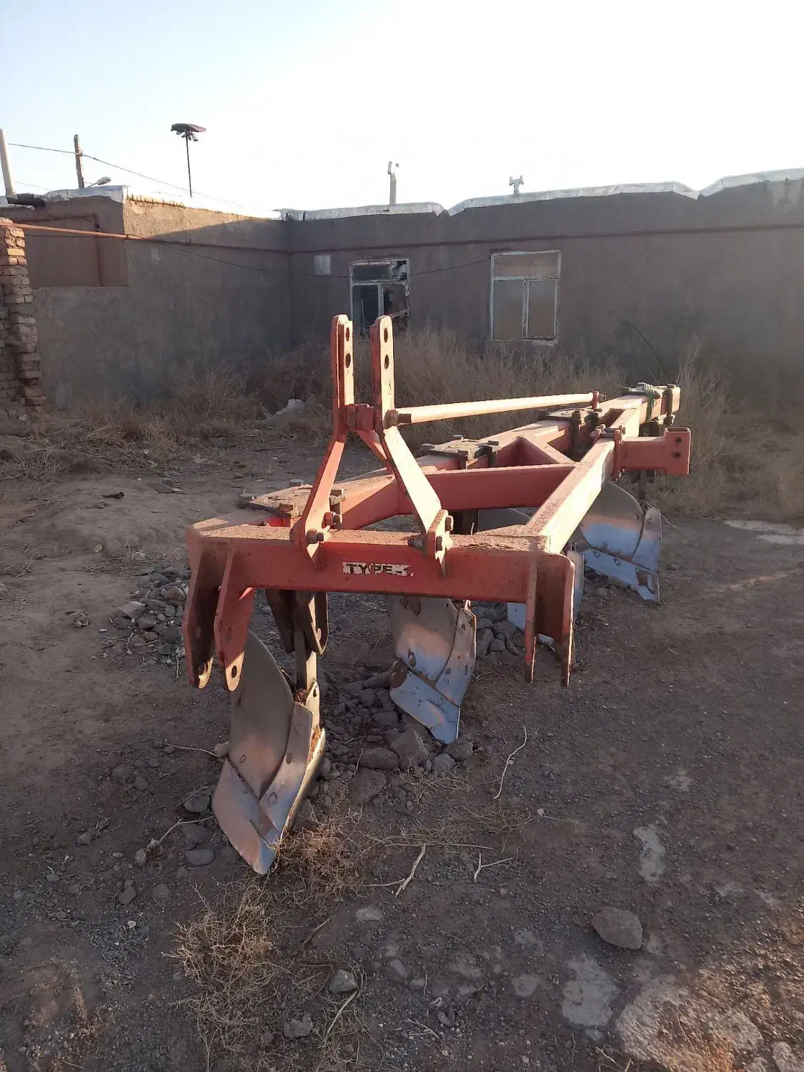 گاوآهن فروشی|ماشین‌آلات صنعتی|میان جلگه, |دیوار