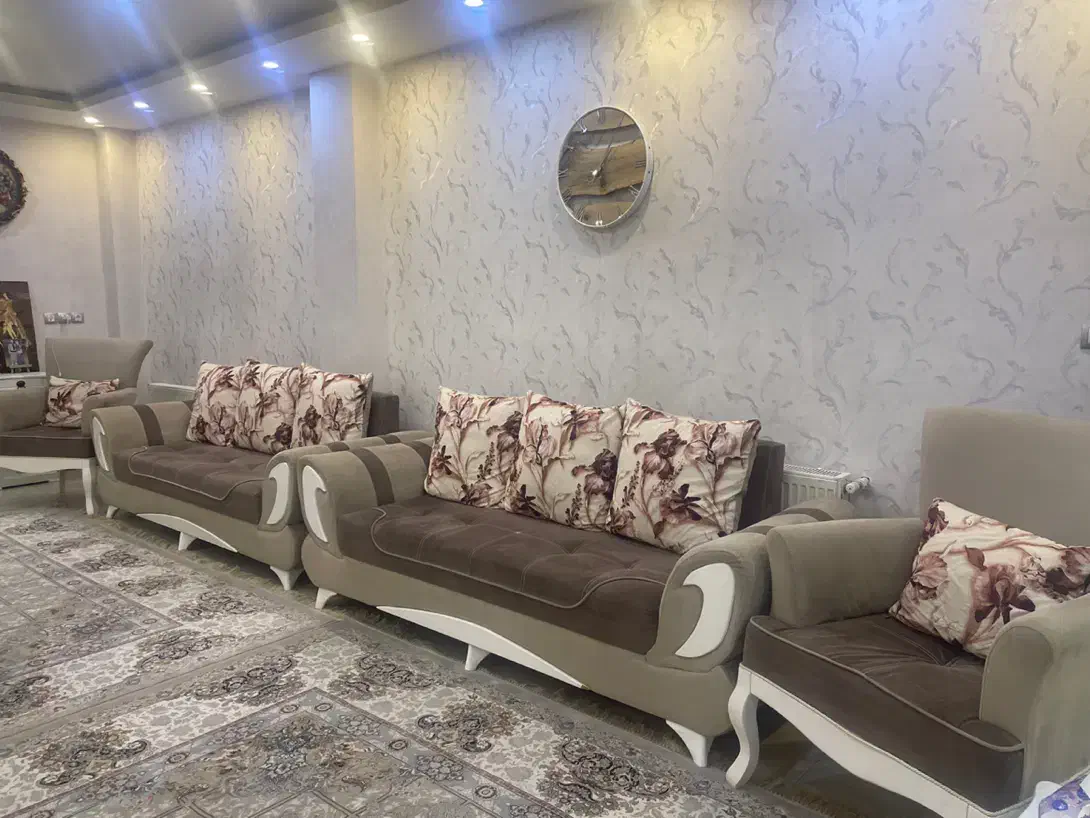 مبل هشت نفره سالم بدون نشست پارچه سالمه بدون زدگی|مبلمان خانگی و میز عسلی|سقز, |دیوار