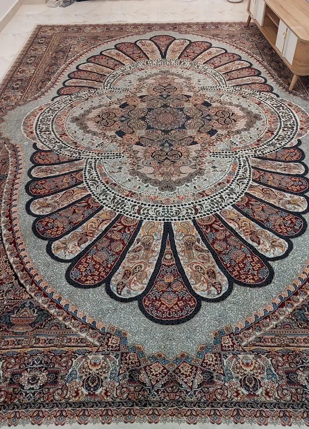 فرش ۱۲ متری|فرش|رشت, حمیدیان|دیوار