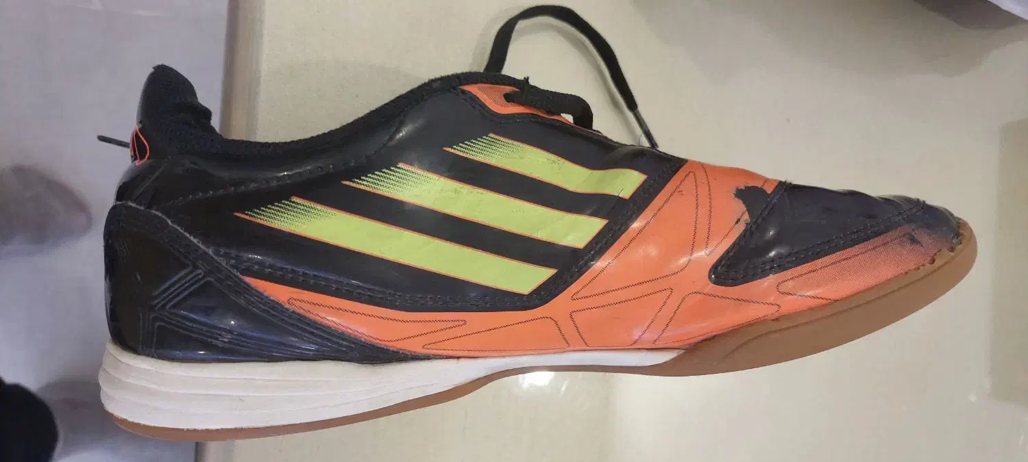 کفش فوتسال مردانه adidas|کیف، کفش، کمربند|قم, هنرستان|دیوار
