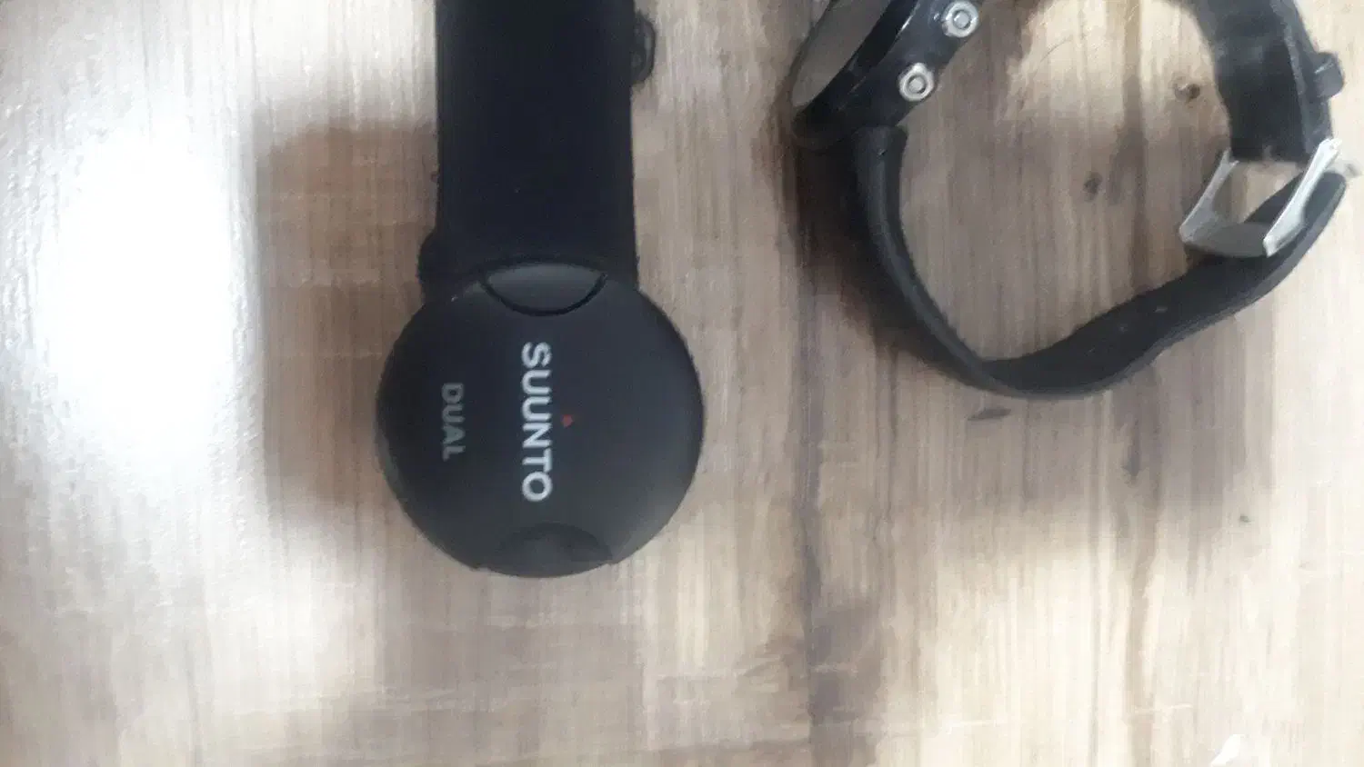 ساعت سانتو|ساعت|تهران, آسمان|دیوار