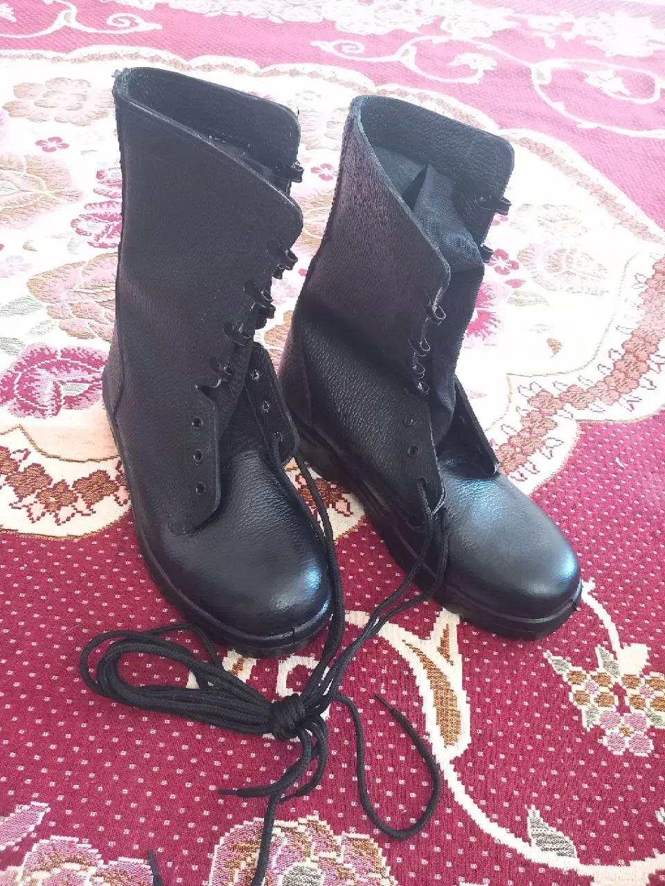 پوتین نو|کیف، کفش، کمربند|فرح دشت, |دیوار