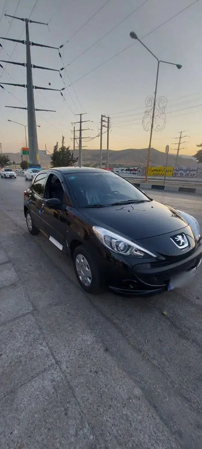 پژو 207پاناروما ابنوس ارتقا یافته دارای گارانتی|خودرو سواری و وانت|شیراز, غدیر شمالی|دیوار