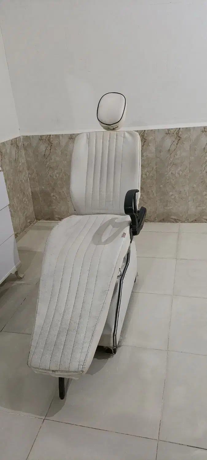 صندلی|صندلی و نیمکت|بندر گناوه, |دیوار