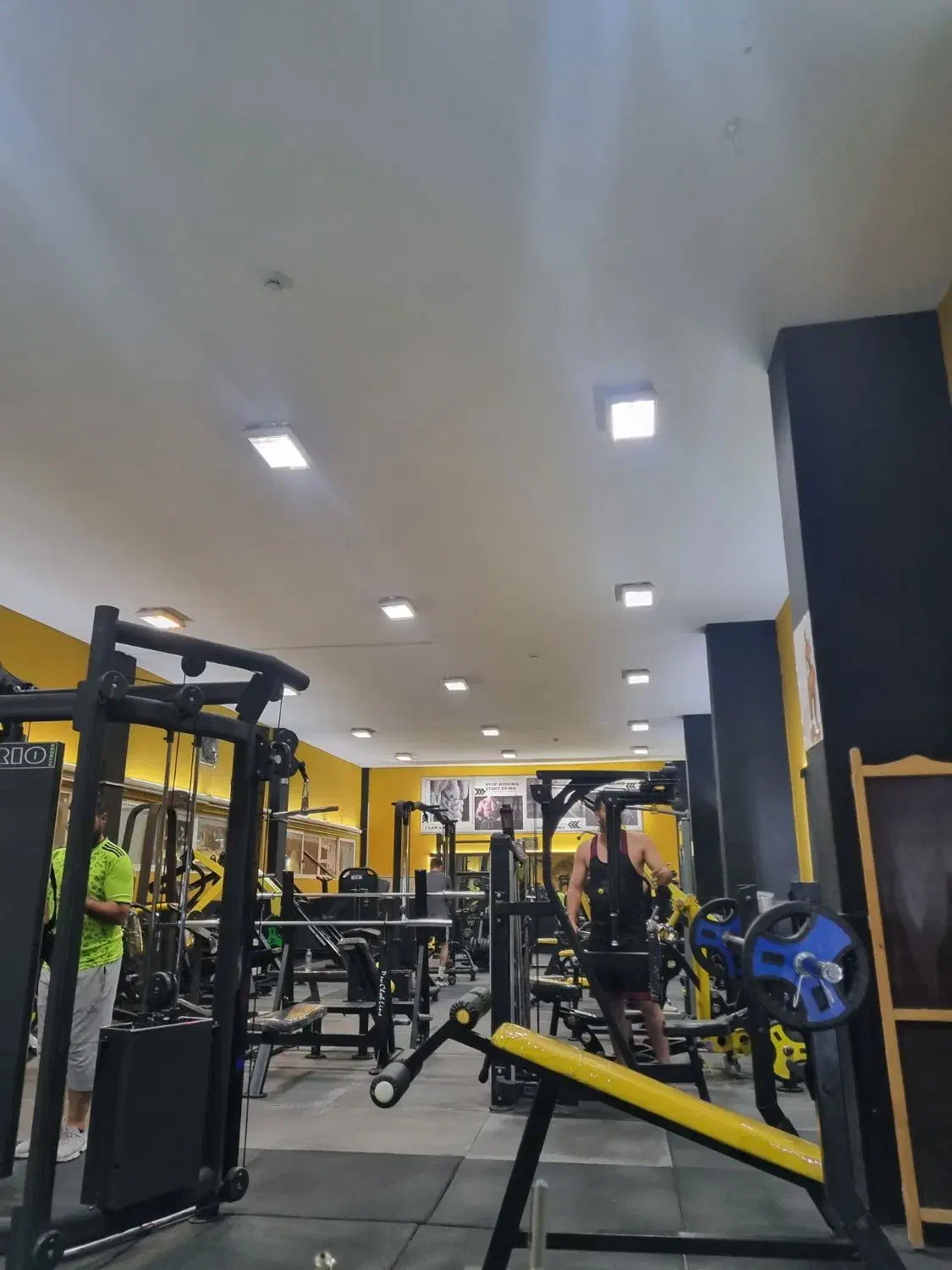 منشی باشگاه سانس آقایان|استخدام اداری و مدیریت|شاهین‌شهر, خانه کارگر|دیوار