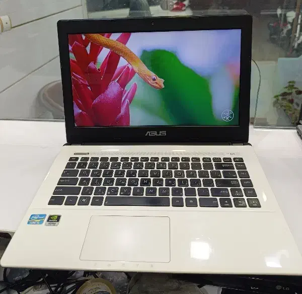 لپ تاپ ایسوز سفید|رایانه همراه|بهبهان, |دیوار