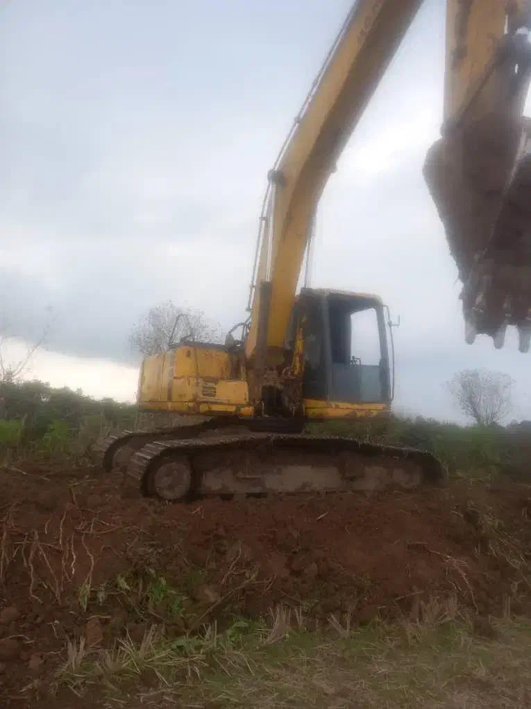 بیل ۲۱۰ کوماتسو خط۶|خودرو سنگین|تهران, سردارجنگل|دیوار