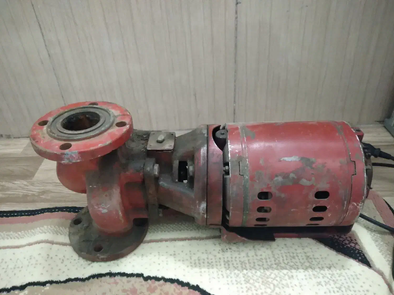 دینام و پمپ آب موتورخانه|آبگرمکن، پکیج، شوفاژ|ایلام, |دیوار