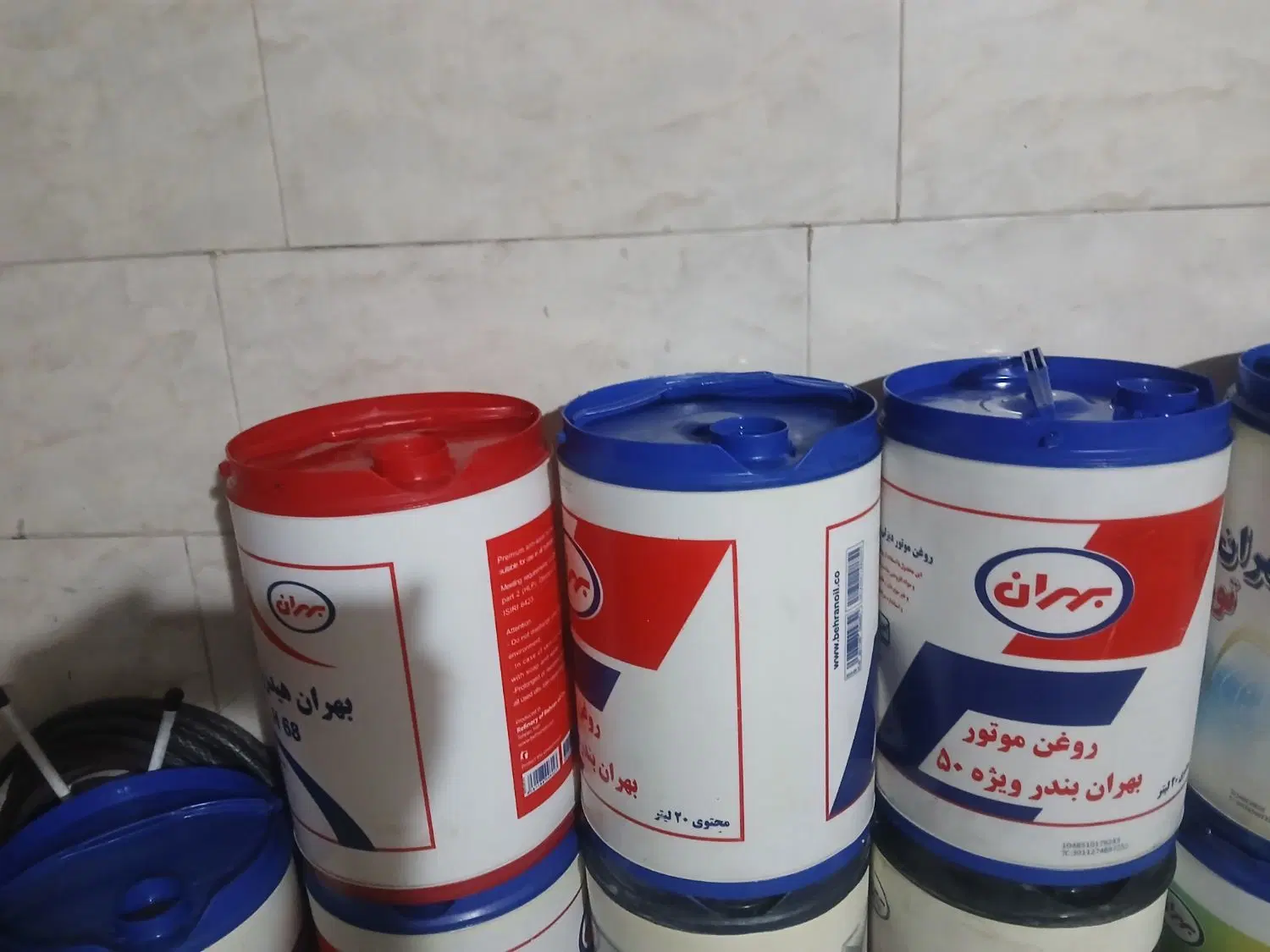دبه|ظروف نگهدارنده، پلاستیکی، یک‌بارمصرف|اندیمشک, |دیوار