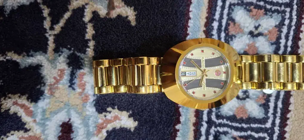 ساعت رادو|ساعت|قشم, |دیوار