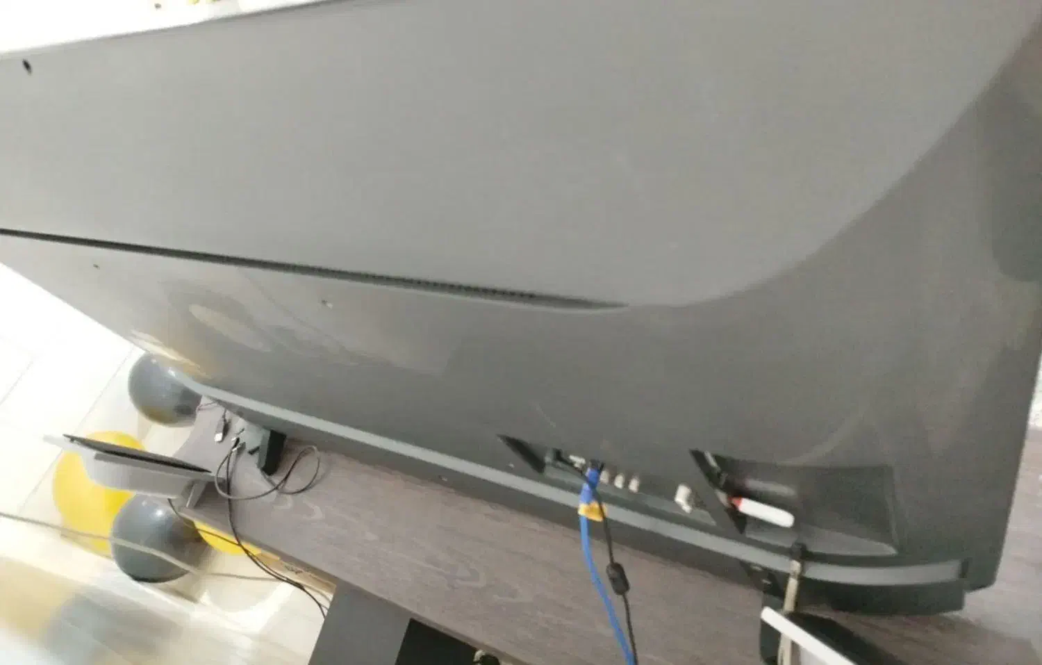 LED LG|تلویزیون و پروژکتور|یزد, |دیوار