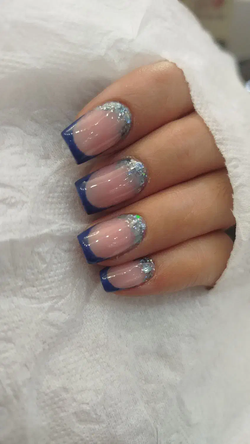 ناخن جشنواره یلدایی ،قیمت خیلی پایین چهار راه سعدی|خدمات آرایشگری و زیبایی|زنجان, |دیوار