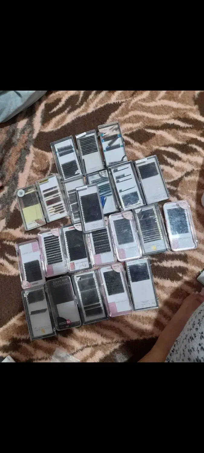 وسایل مژه|آرایشگاه و سالن‌های زیبایی|محمدشهر, ولدآباد|دیوار