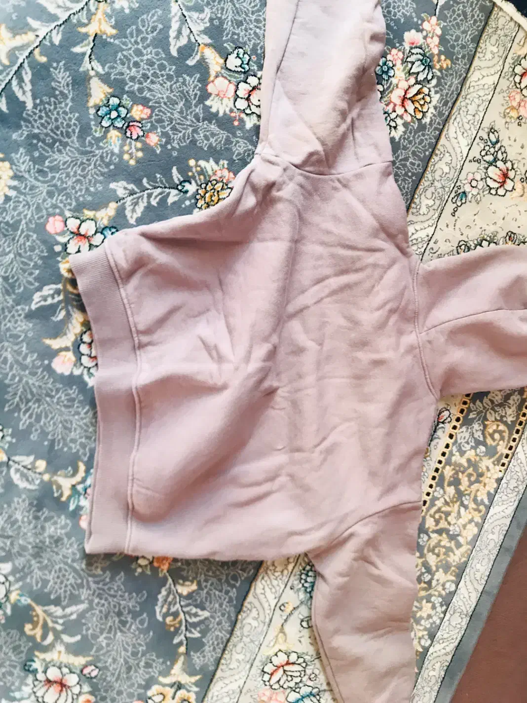 هودی|لباس|قیدار, |دیوار