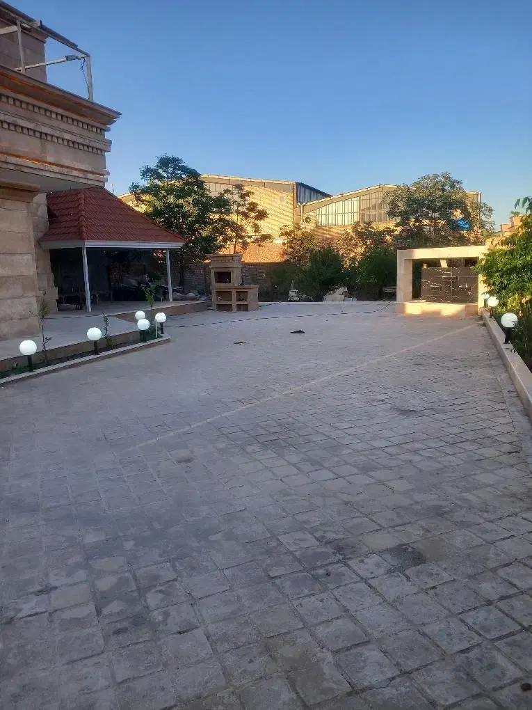 ویلا باغ کرایه ای برای مسافر هم مناسب هست|اجارهٔ خانه و ویلا|کاشان, دشت لتحر|دیوار