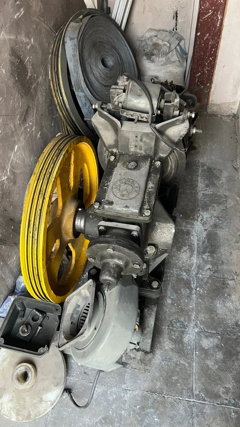 موتور اسانسور شیندلر|ماشین‌آلات صنعتی|تهران, فلسطین (میدان انقلاب)|دیوار