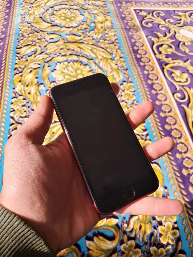 iPhone SE 2020|موبایل|اصفهان, نصرآباد|دیوار