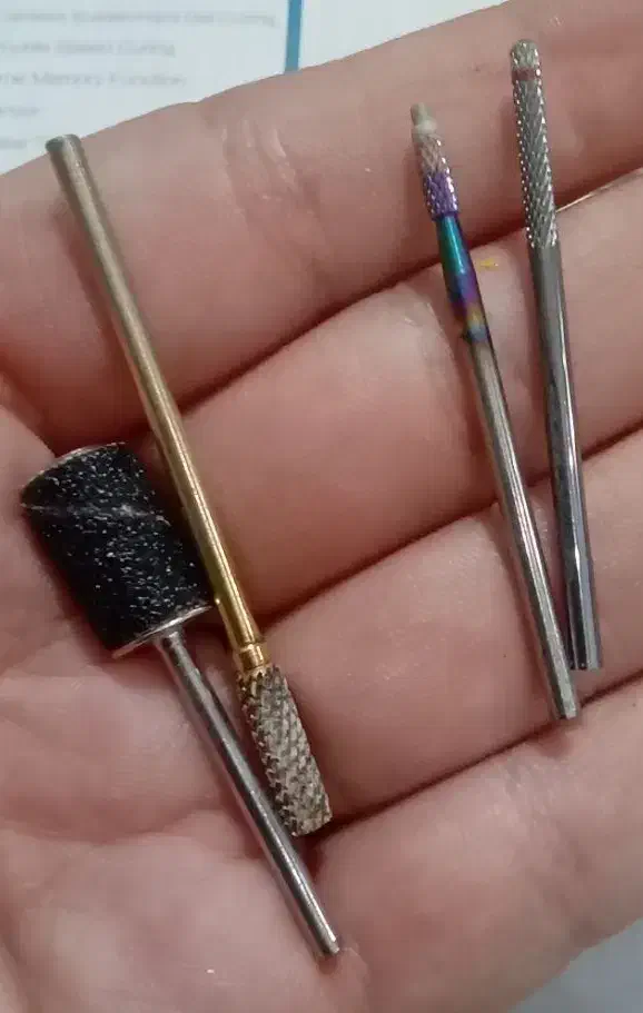 وسایل کاشت ناخن|آرایشی، بهداشتی، درمانی|اندیشه, اندیشه فاز ۱|دیوار