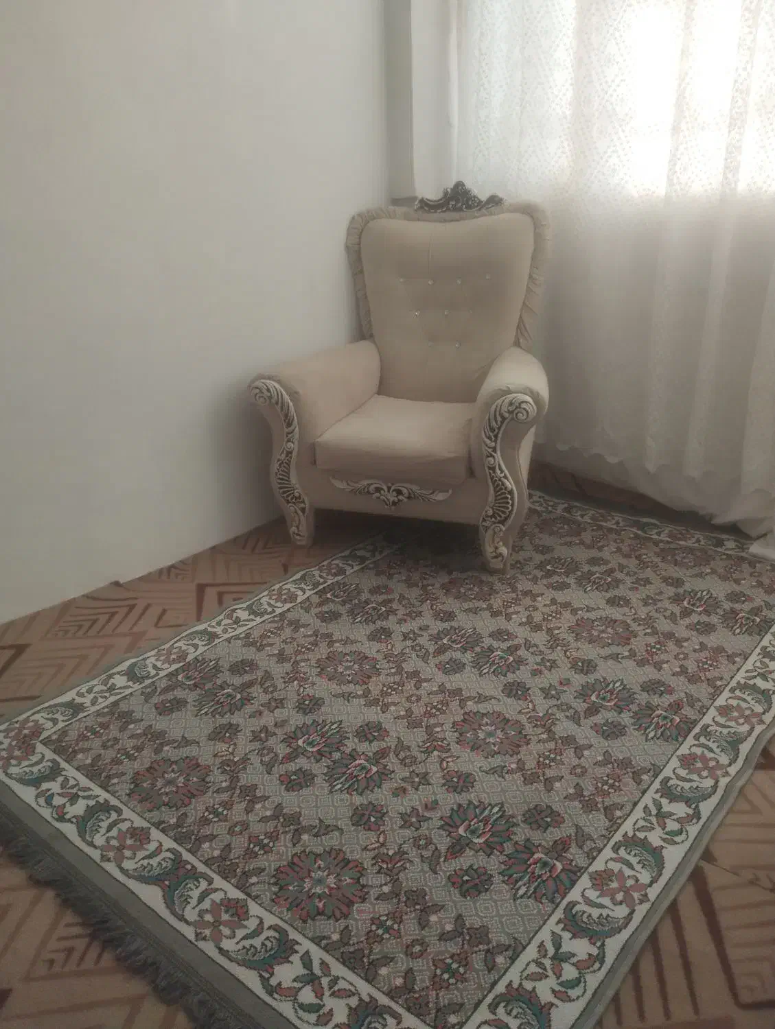 ب علت مهاجرت|مبلمان خانگی و میز عسلی|نیشابور, ده حلاج|دیوار