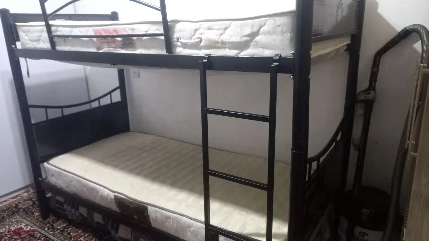 تخت خواب دو طبقه با تشک|تخت و سرویس خواب|بروجن, |دیوار