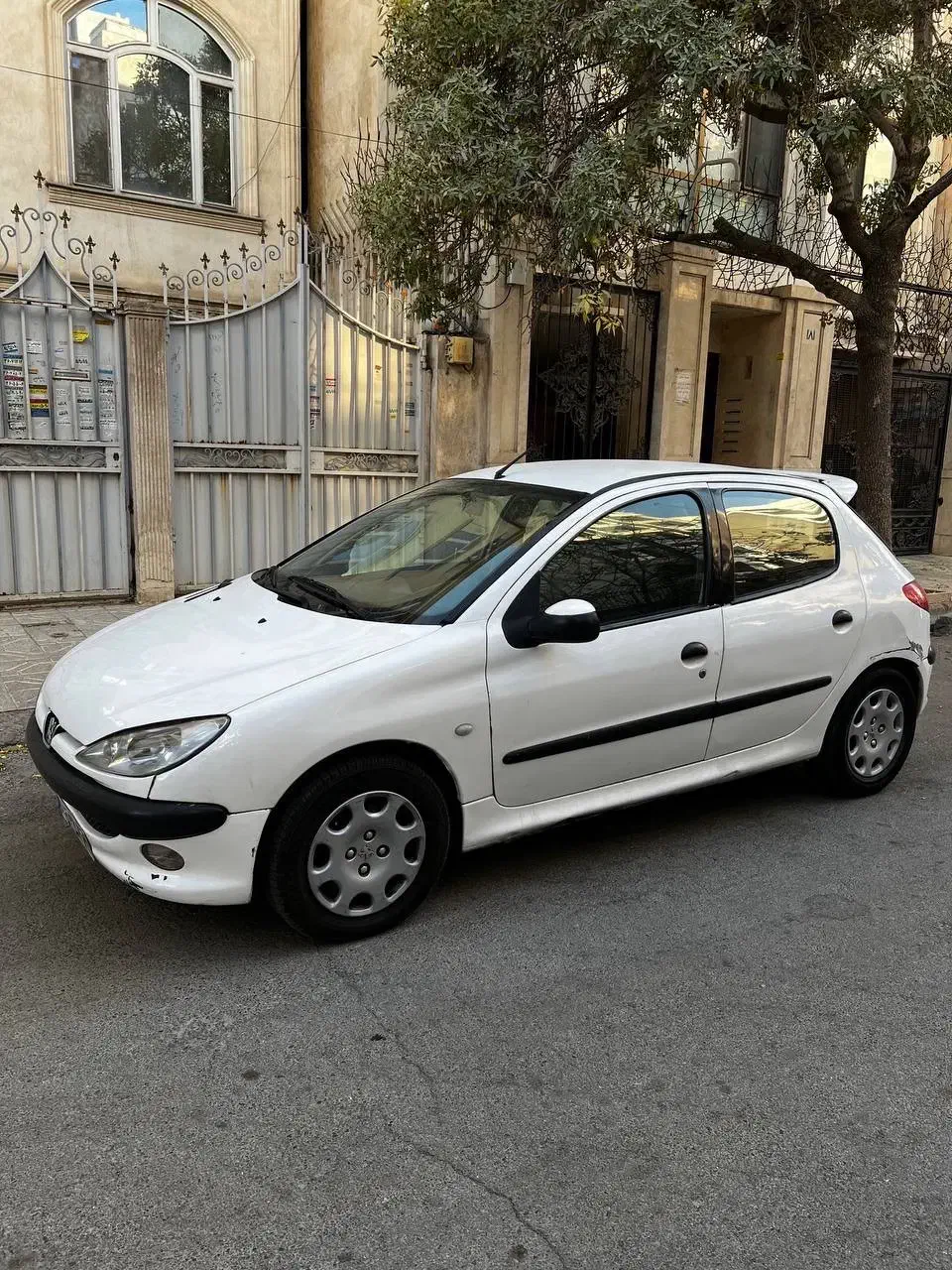پژو ۲۰۶ تیپ ۲ مدل ۸۳ کولر بخاری سالم بیمه ۹ ماه|خودرو سواری و وانت|مشهد, شهید فرامرز عباسی|دیوار