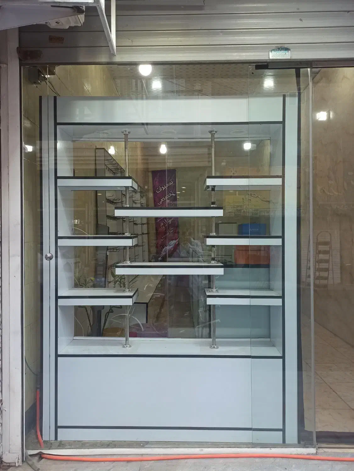 ویترین ، باکس ، رگال ، کانتر|بوفه، ویترین، کنسول|قرچک, زیبا شهر|دیوار