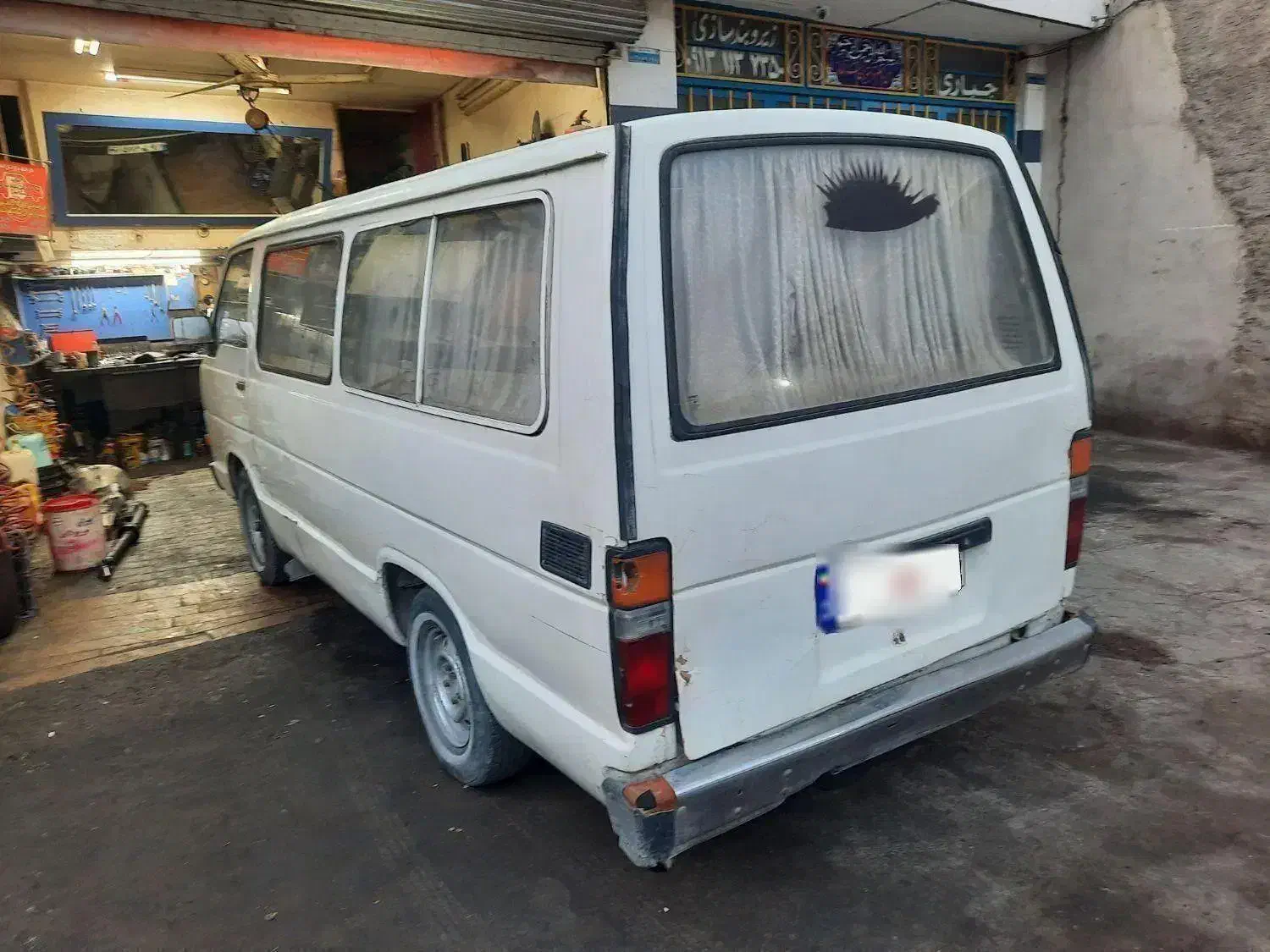 ون تویوتا هایس مدل۸۳ میلادی|خودرو سواری و وانت|اصفهان, باغ فدک|دیوار