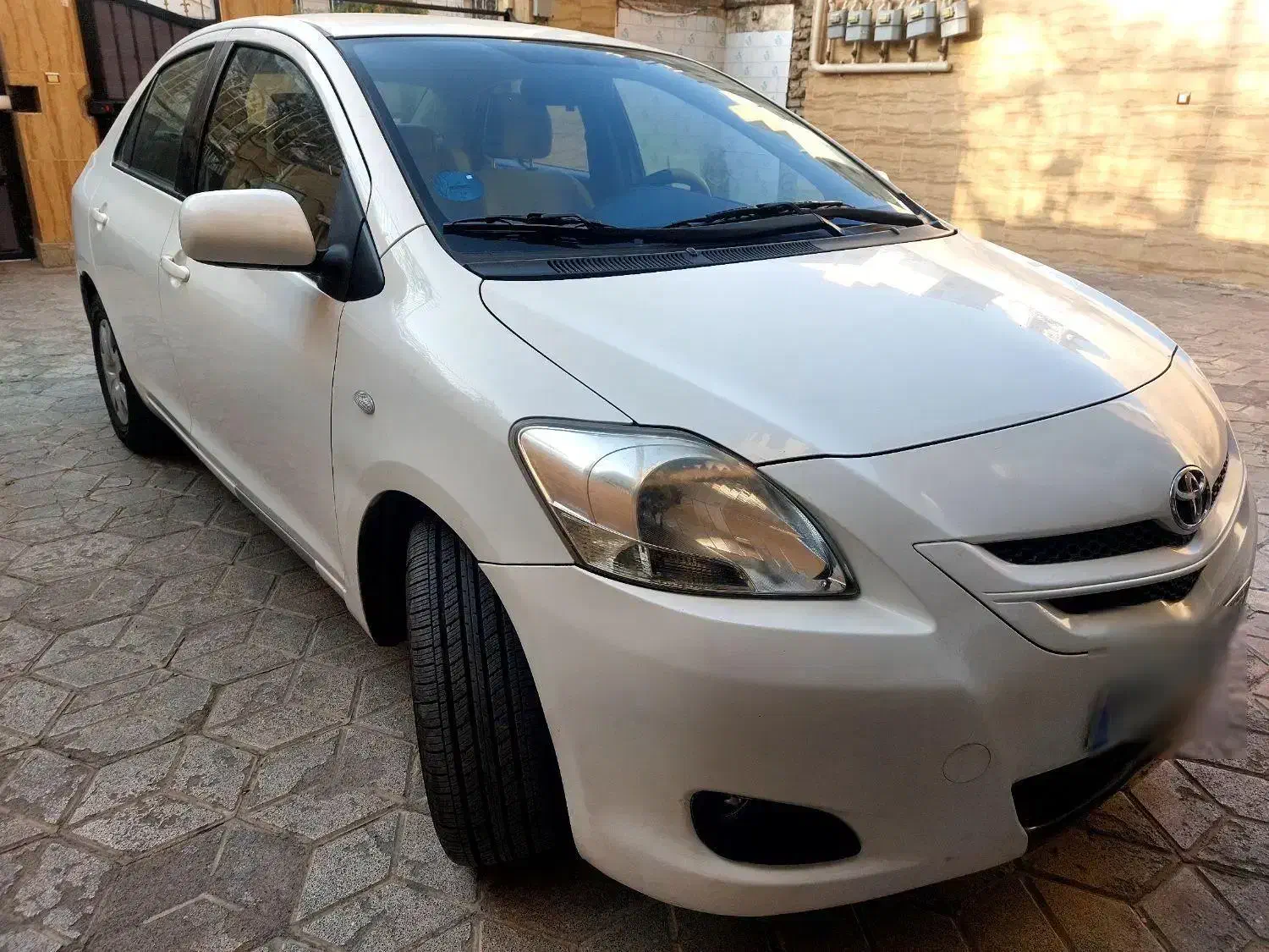 تویوتا یاریس وارداتی|خودرو سواری و وانت|مشهد, آزادشهر|دیوار