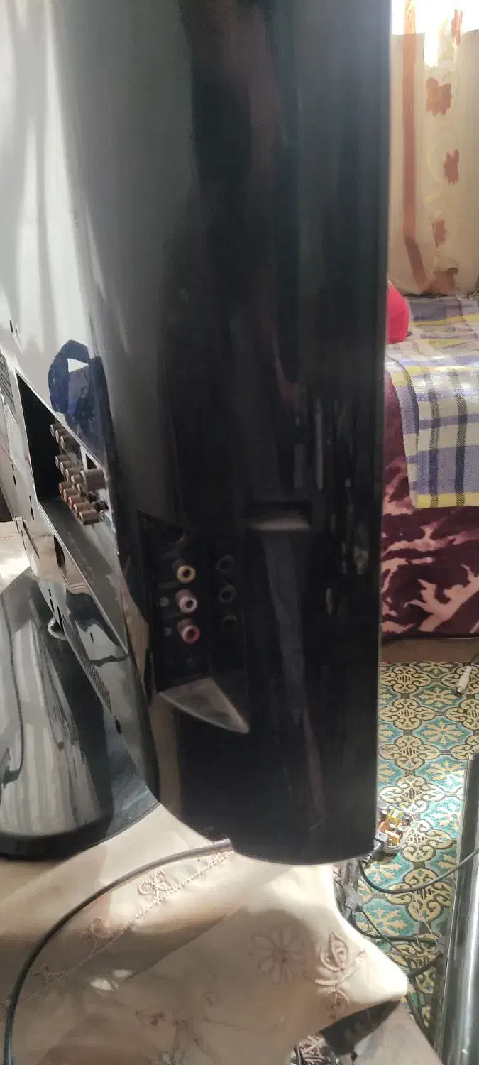تلوزیون سامسونگ39سالم مرتب دو ماه کارکرده|تلویزیون و پروژکتور|مشهد, نوید|دیوار