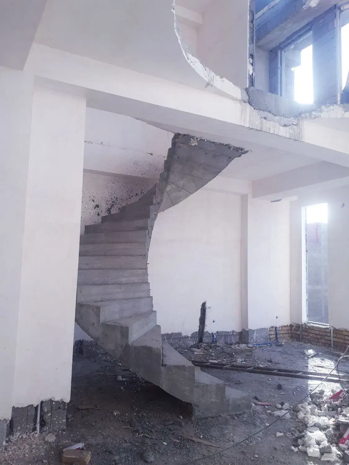 پله پلهای پیچ بتنی پله دوبلکس|خدمات پیشه و مهارت|اصفهان, ملاصدرا|دیوار