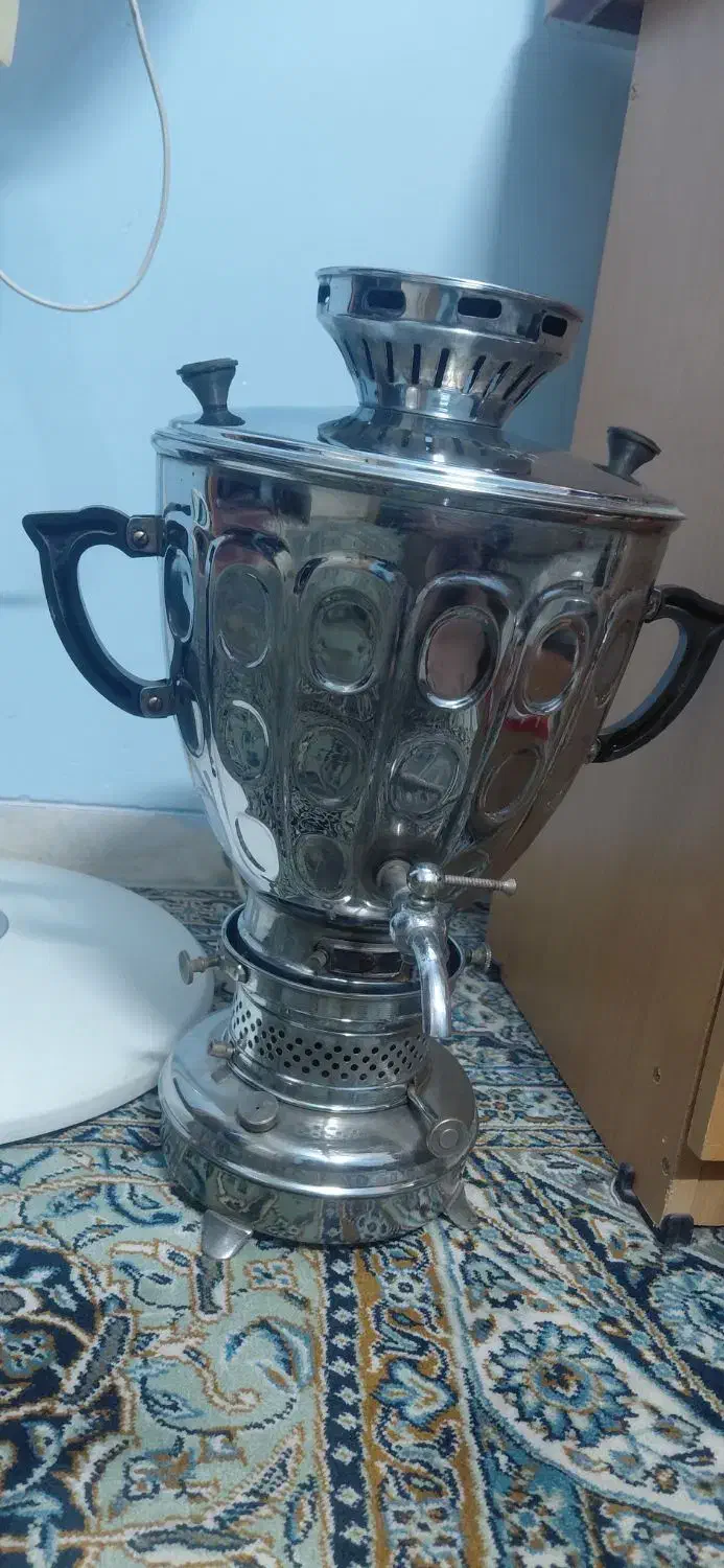 سماور نفتی عتیقه سالم|کلکسیون اشیاء عتیقه|کرمان, |دیوار