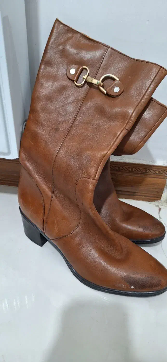 بوت بلند چرم زنانه|کیف، کفش، کمربند|هشتگرد, شهرک صنعتی هشتگرد|دیوار