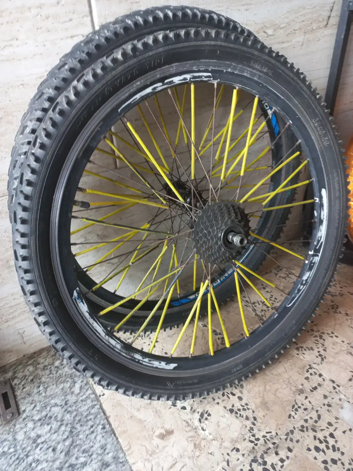 طوقه و لاستیک دوچرخه|دوچرخه، اسکیت، اسکوتر|احمدسرگوراب, |دیوار